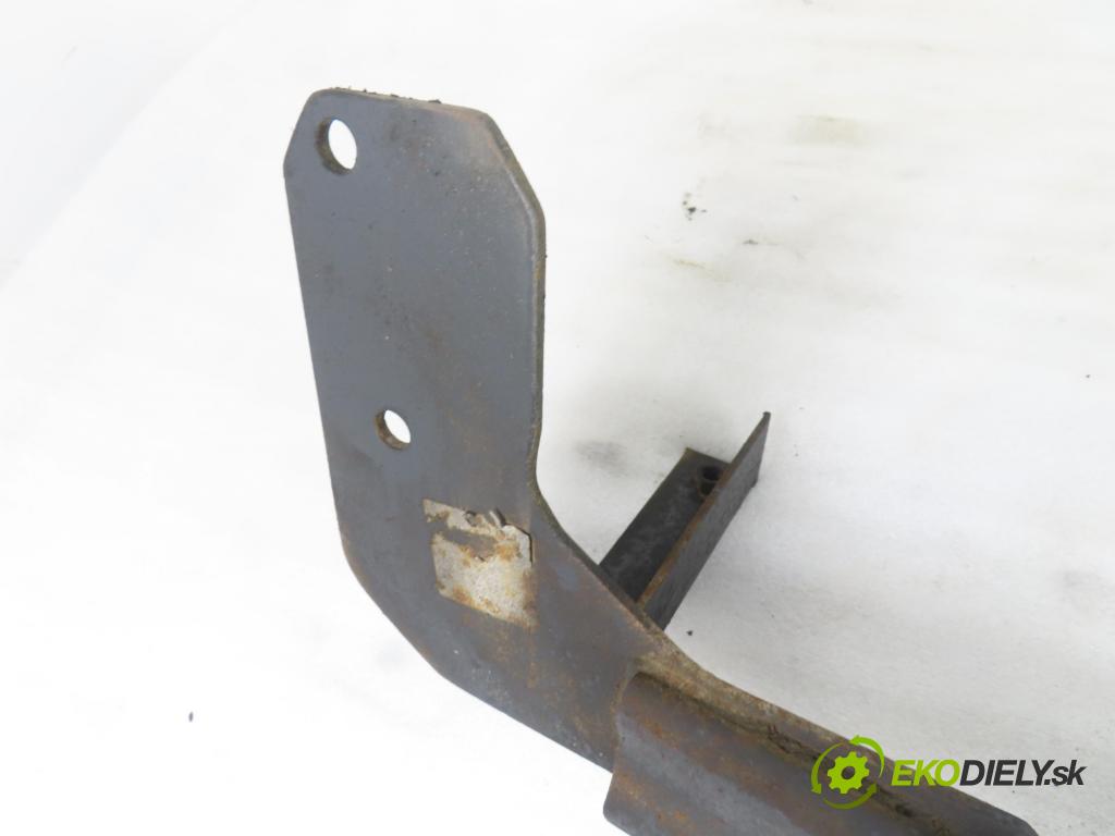 VW POLO (6N1) HB 1999 47,00 1.9 D 64 - AEF 1896,00 Hák 