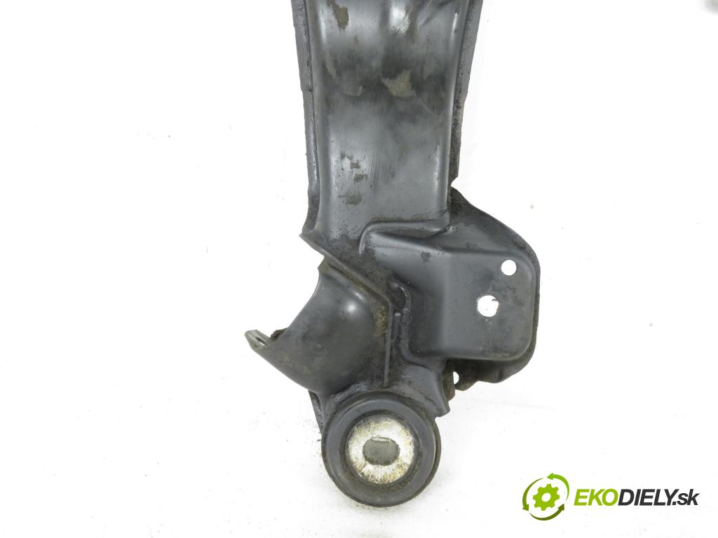 VW PASSAT B5 (3B2) SEDAN 1999 66,00 1.9 TDI - AHH 1896,00 predný