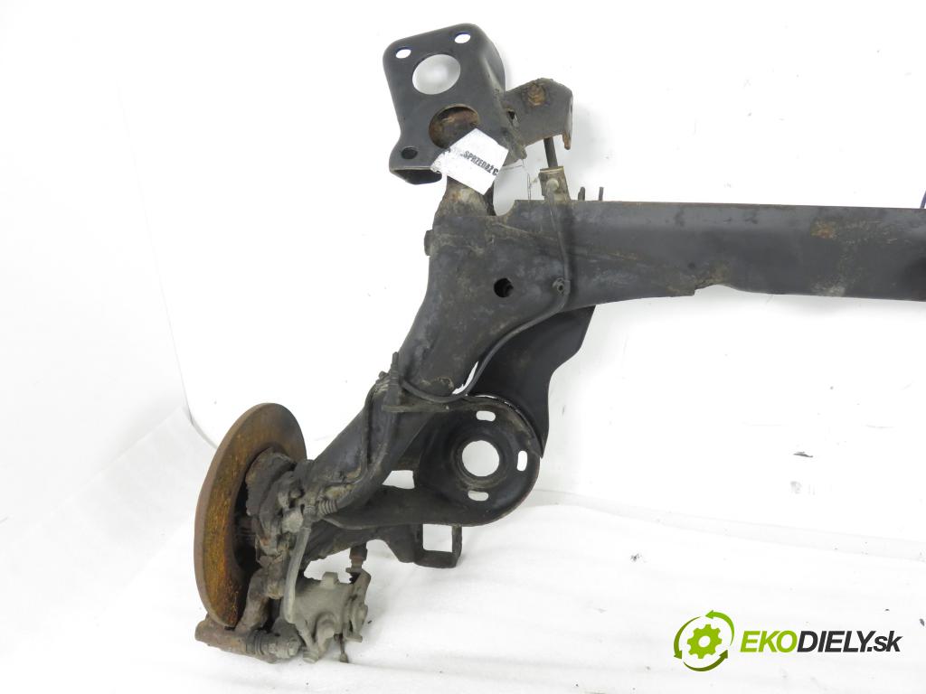 VW GOLF IV (1J1) HB 1999 74,00 1.6 - AEH 1595,00 výztuha zadní část ABS