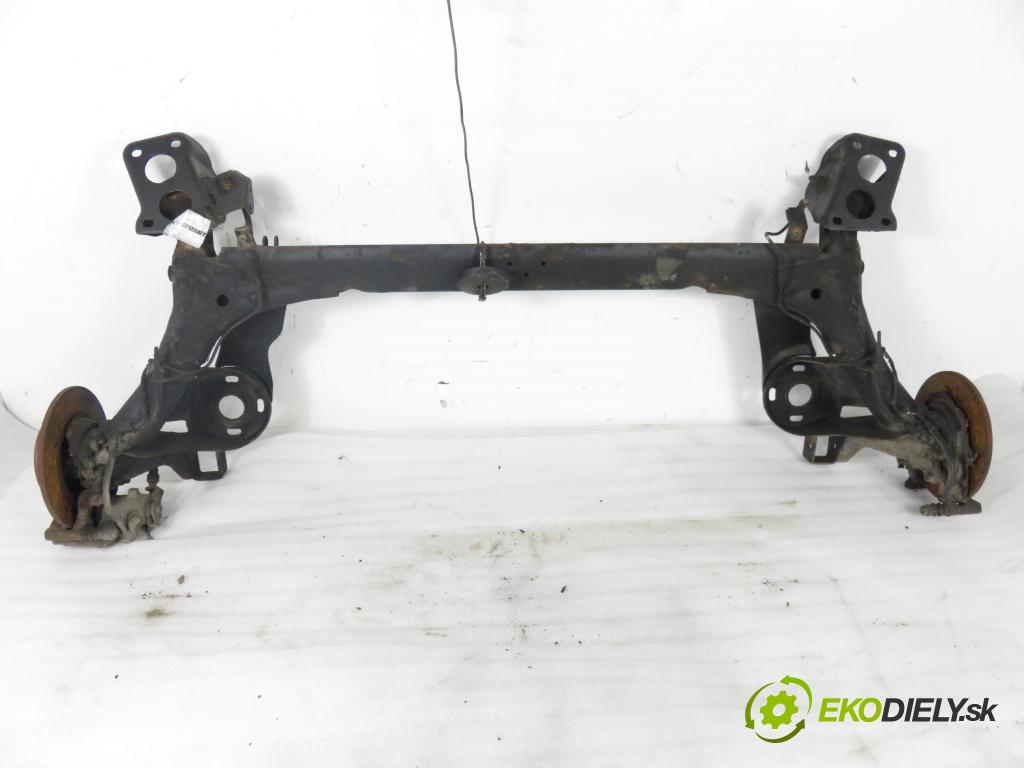 VW GOLF IV (1J1) HB 1999 74,00 1.6 - AEH 1595,00 výztuha zadní část ABS