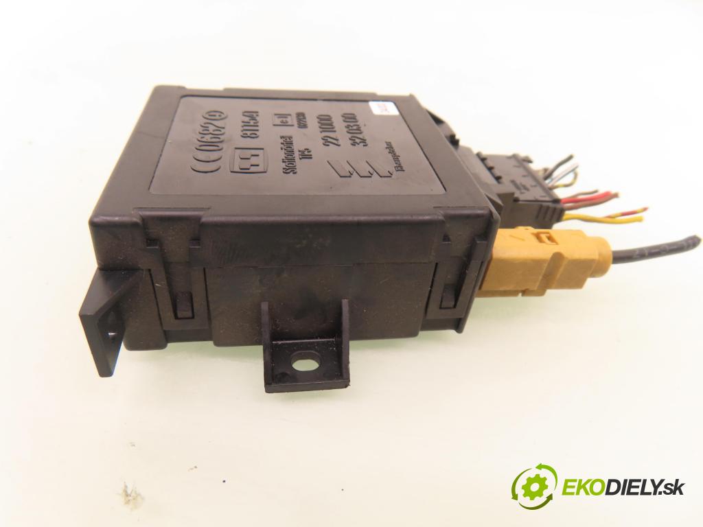 MERCEDES-BENZ KLASA E (W210) SEDAN 2001 105,00 2.2 CDI 143 - OM 611.961 2148,00 řídící jednotka Webasto 811541 ; 022130 ; 221000