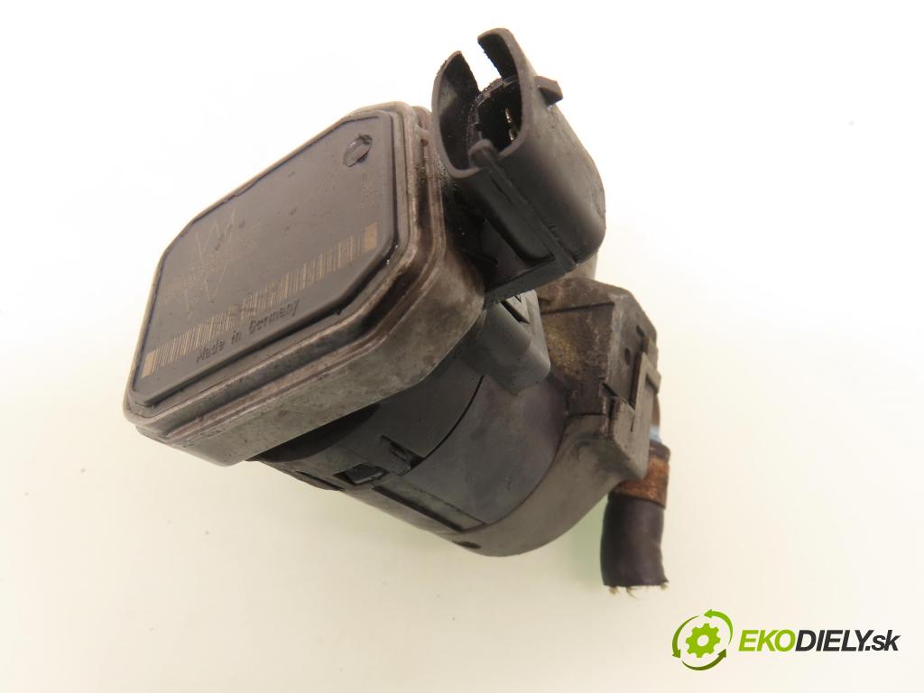 OPEL VECTRA C (Z02) LIFTBACK 2003 92,00 2.2 DTI 16V 125 - Y 22 DTR 2172,00 VENTIL: EGR 00005321A8 ; BA8041122423