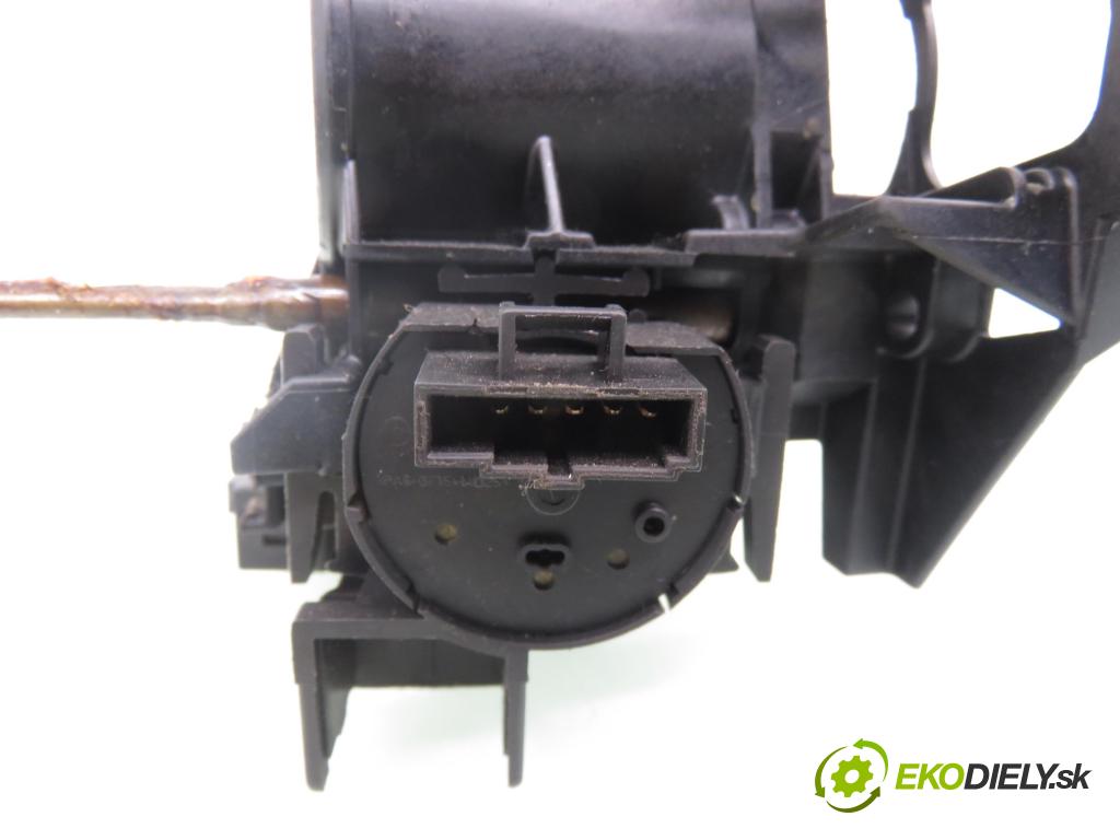 OPEL MERIVA A nadwozie wielkoprzestrzenne (MPV) (X03) MINIVAN 2007 77,00 1.6 16V 105 - Z 16 XEP 1598,00 spínačka / imobilizéra IMMO / řídící jednotka 12249823 ; 13247085 ; 13144390