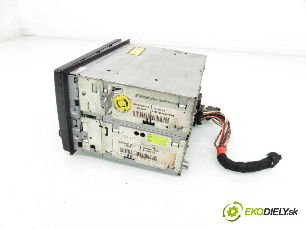 MERCEDES-BENZ KLASA E (W210) SEDAN 2001 105,00 2.2 CDI 143 - OM 611.961 2148,00 RADIO CD A2108204889