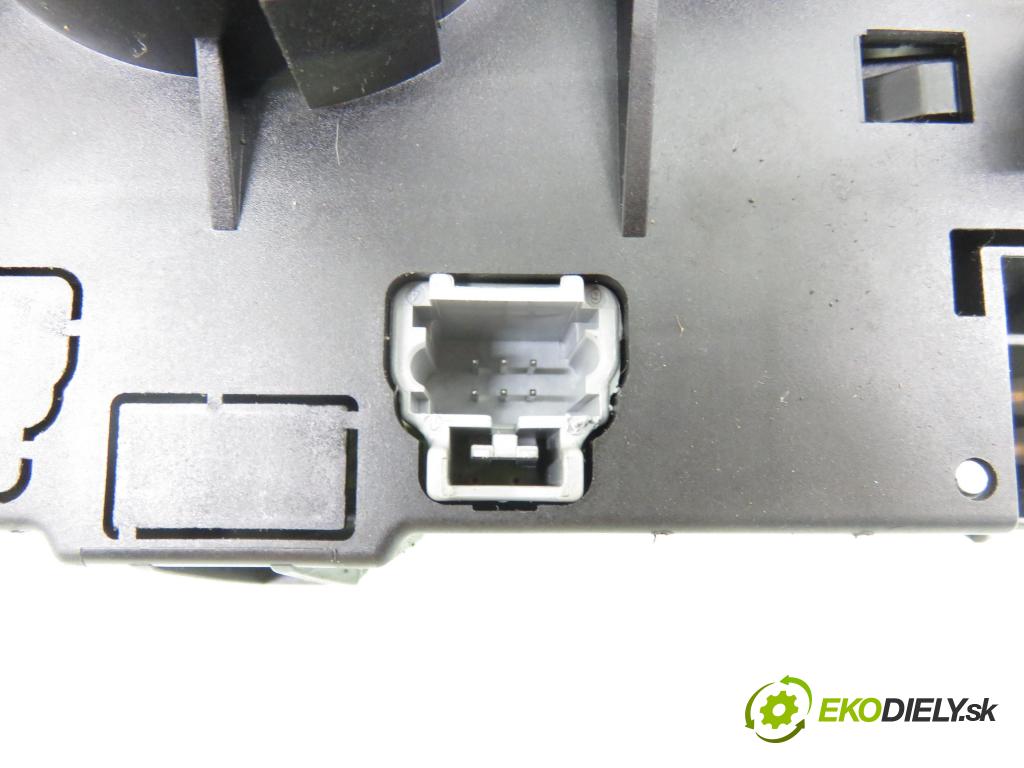 CITROEN C3 I (FC_) HB 2003 54,00 1.4 i - KFV (TU3JP) 1360,00 PAKA/ŘAZENÍ/SADA: 96488210XT ; COMM2002