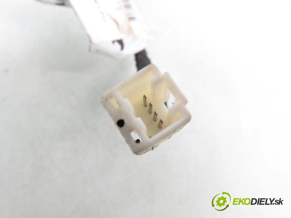 NISSAN PRIMERA Kombi (WP12) KOMBI 2003 85,00 1.9 dCi 116 - F9Q 1870,00 KAMERA 28442BA010