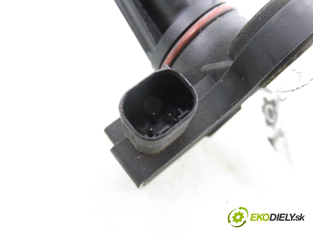 MERCEDES-BENZ KLASA A (W168) HB 1999 75,00 1.6 102 A 160  M 166.960 1598,00 snímač oleje A0041533528 ; 13542404