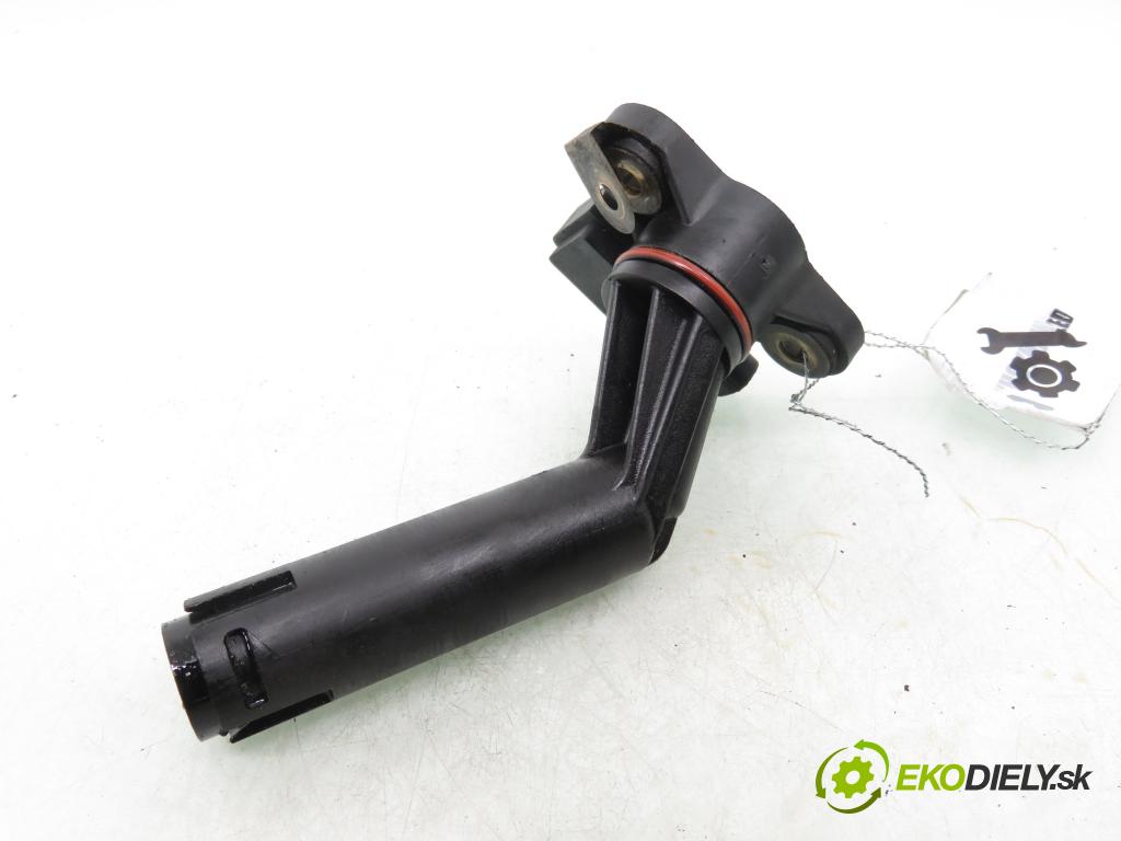 MERCEDES-BENZ KLASA A (W168) HB 1999 75,00 1.6 102 A 160  M 166.960 1598,00 Snímač oleja A0041533528 ; 13542404