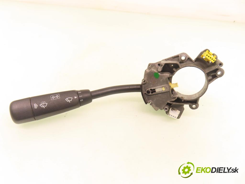 MERCEDES-BENZ KLASA E (W210) SEDAN 2001 105,00 2.2 CDI 143 - OM 611.961 2148,00 / ŘAZENÍ / levá strana A2105450110