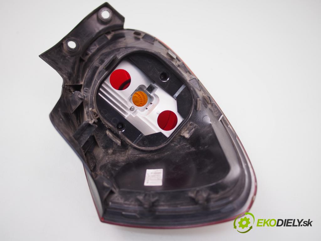 FIAT BRAVO II (198_) HB 2008 88,00 1.9 D Multijet - 192 A8.000 1910,00 Svetlo ľavé zadné 51757542