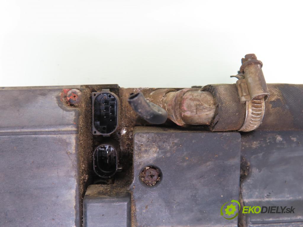 AUDI A4 (8D2, B5) SEDAN 1997 110,00 1.8 T 150 - AEB 1781,00 Webasto 90886A (Webasto (nezávislé topení))