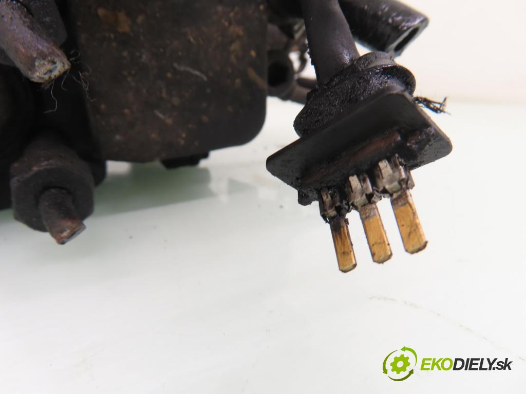 CITROEN JUMPER Skrzynia (230L) FURGON 1996 63,00 2.5 D - T9A (DJ5) 2446,00 pumpa vstřikovací 0460404096 (Vstřikovací čerpadlo)