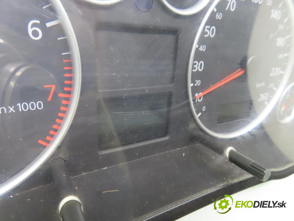 AUDI A6 Avant (4B5, C5) KOMBI 2000 142,00 2.8 - AMX 2771,00 prístrojovka elektrický 4B0920900R