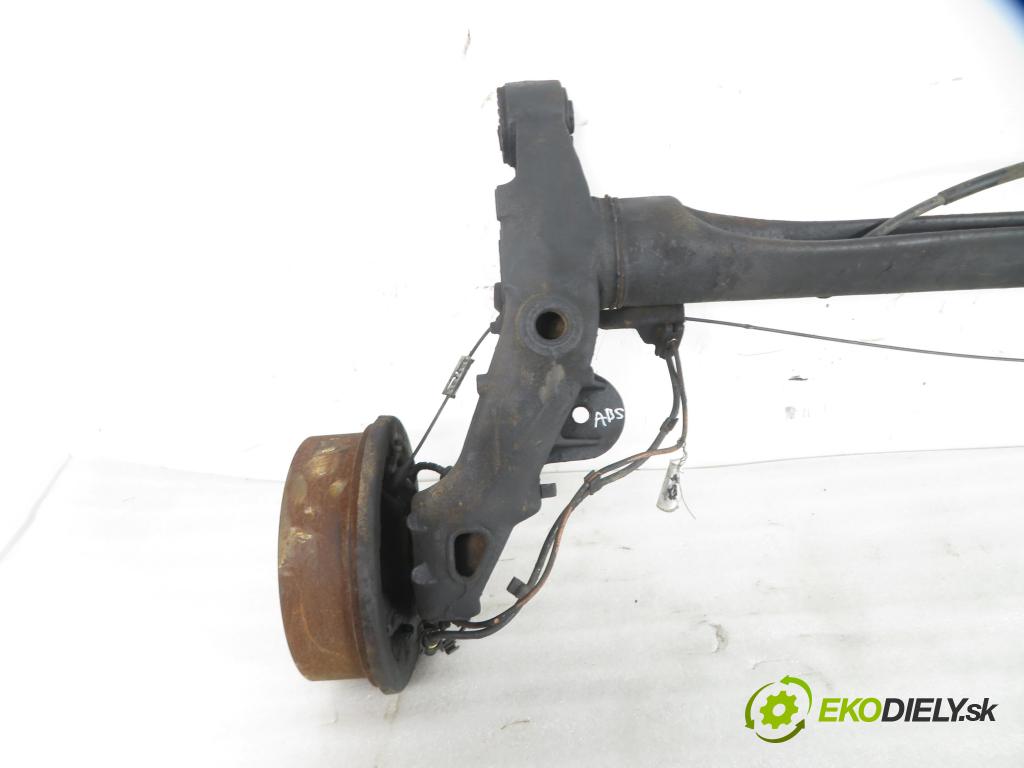 OPEL CORSA C (X01) HB 2001 55,00 1.2 16V 75 - Z 12 XE 1199,00 výztuha zadní část ABS