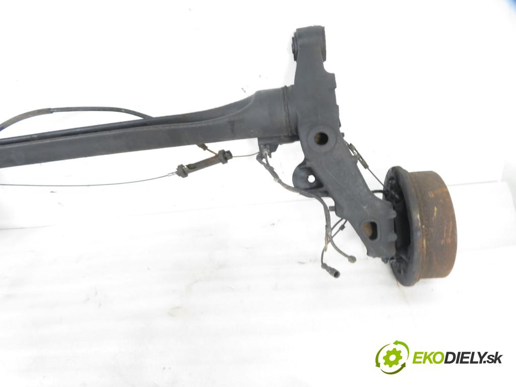 OPEL CORSA C (X01) HB 2001 55,00 1.2 16V 75 - Z 12 XE 1199,00 výztuha zadní část ABS