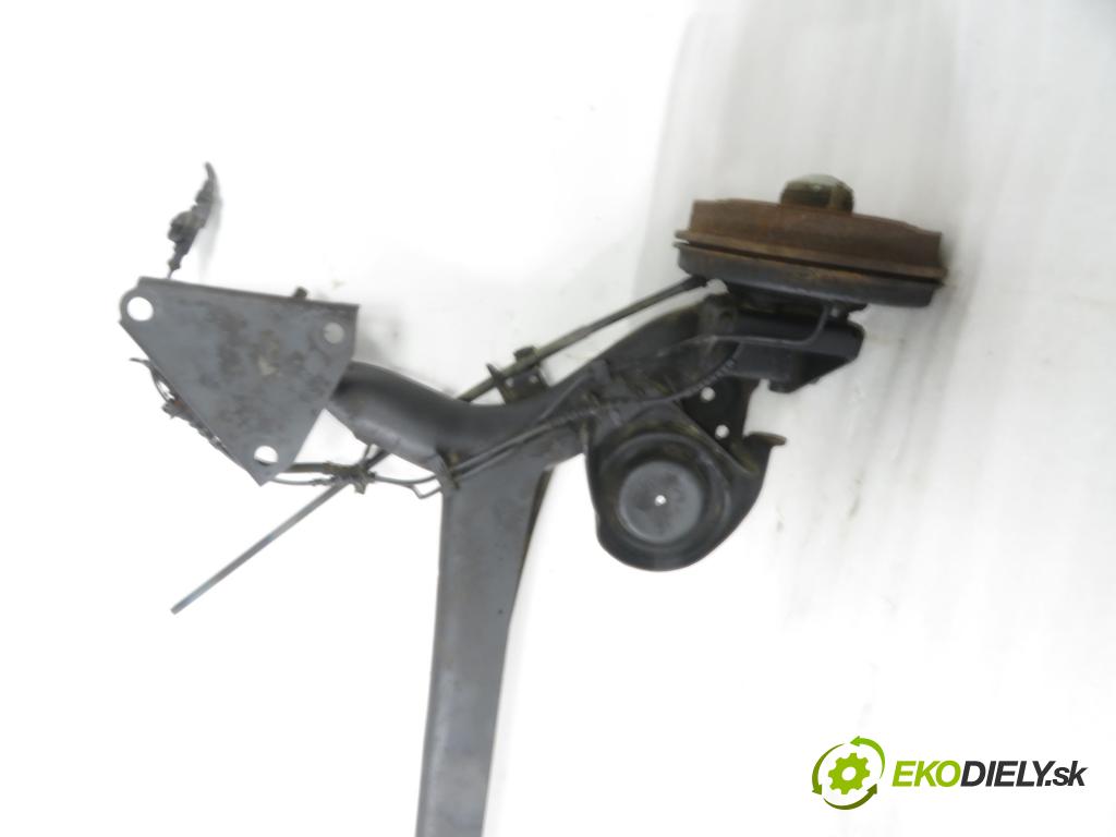 FIAT PANDA (169_) HB 2004 40,00 1.1 54 - 187 A1.000 1108,00 výztuha zadní část ABS