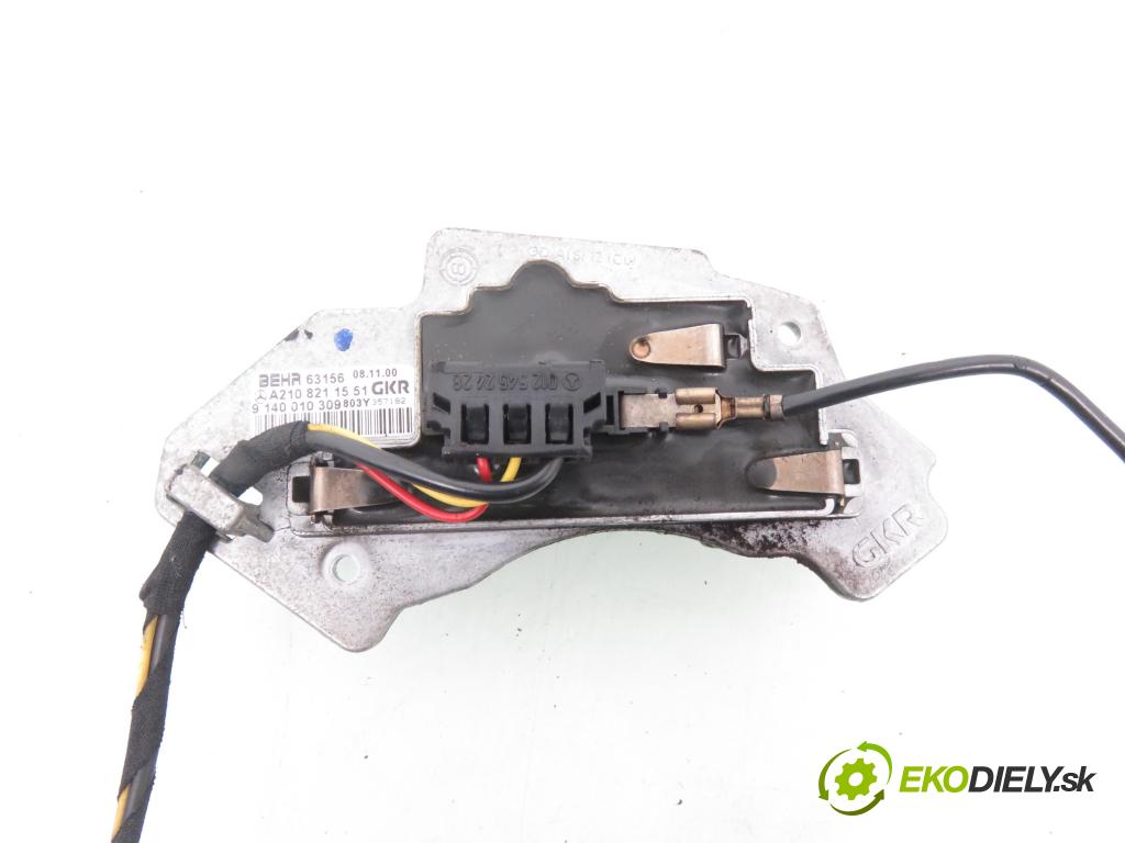 MERCEDES-BENZ KLASA A (W168) HB 2001 75,00 1.6 102 A 160  M 166.960 1598,00 rezistor / reostat kúrenia A2108211551