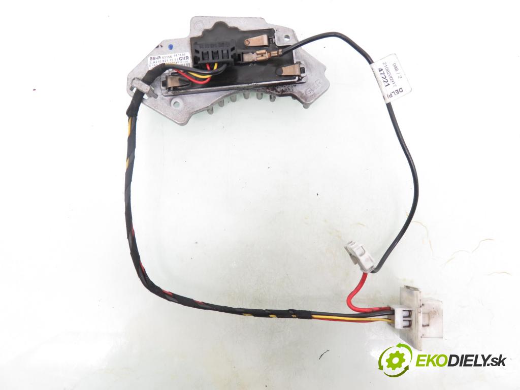 MERCEDES-BENZ KLASA A (W168) HB 2001 75,00 1.6 102 A 160  M 166.960 1598,00 rezistor / reostat kúrenia A2108211551