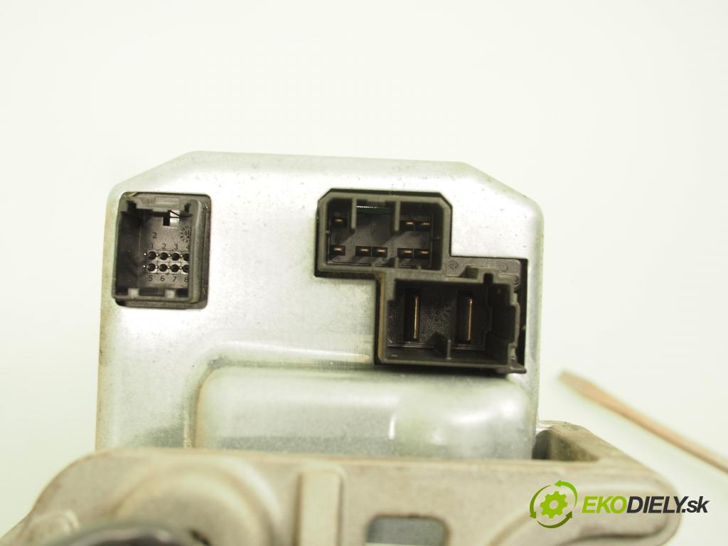 OPEL MERIVA A nadwozie wielkoprzestrzenne (MPV) (X03) MINIVAN 2007 77,00 1.6 16V 105 - Z 16 XEP 1598,00 SLOUPEC / PODPORA elektrický 26101967 ; 26093281 ; 13153554