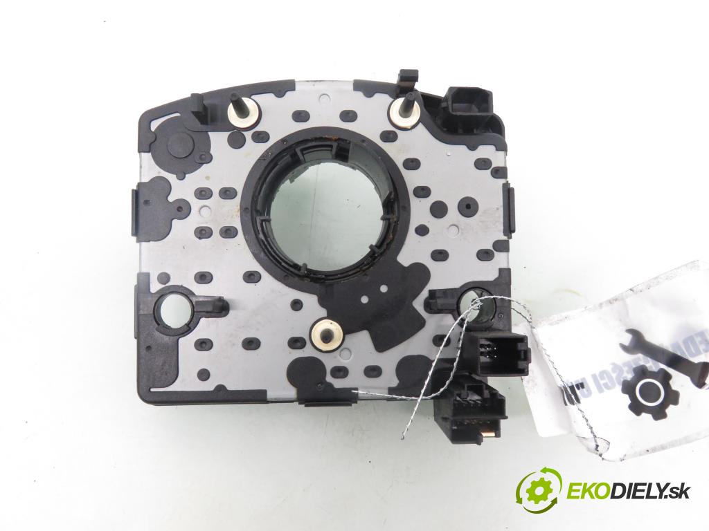 AUDI A6 Avant (4B5, C5) KOMBI 2000 142,00 2.8 - AMX 2771,00 PÁSKA: air BAG 1J0959654J