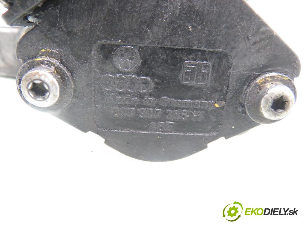 AUDI 80 (8C, B4) SEDAN 1992 85,00 2.0 E 115 - ABK 1984,00 škrtíci klapka 037907385H ; 037061R (Škrticí klapka)