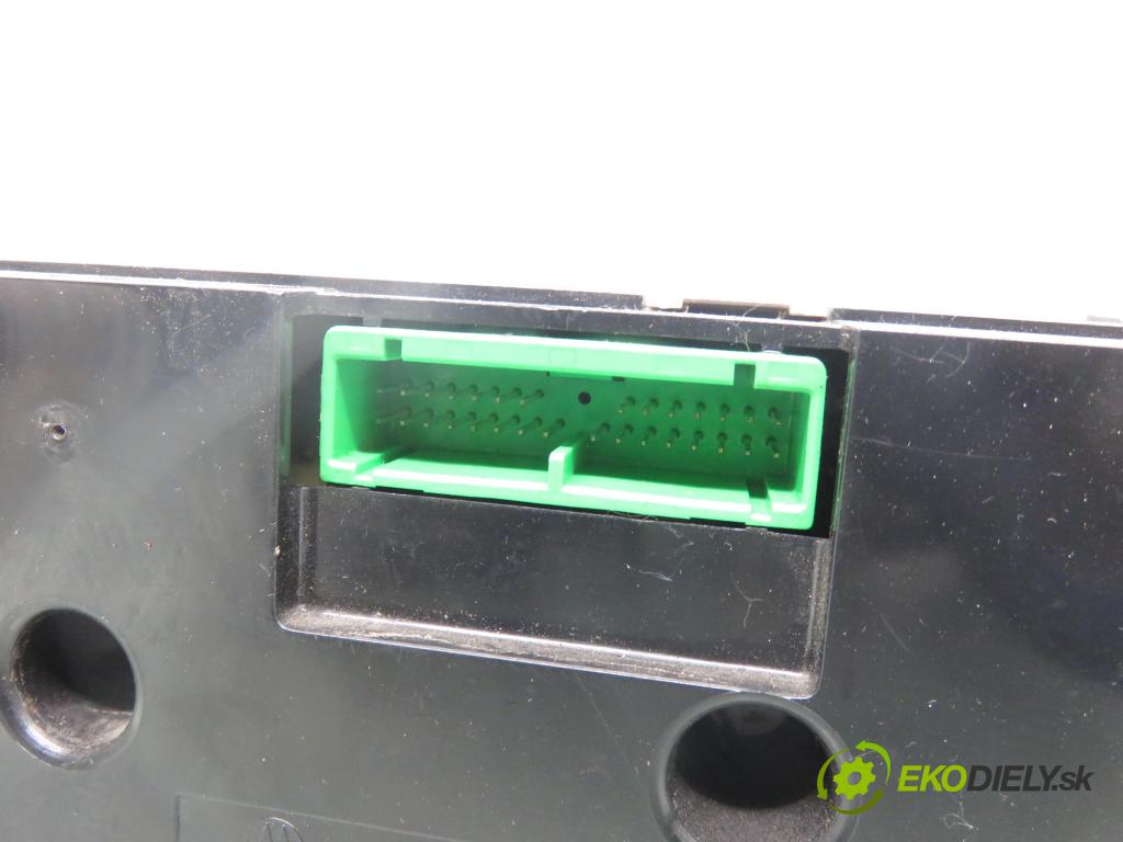 VOLVO S40 I (VS) SEDAN 2003 90,00 1.8 - B 4184 S2 1783,00 Panel kúrenia KLIMATIZACE: 612698