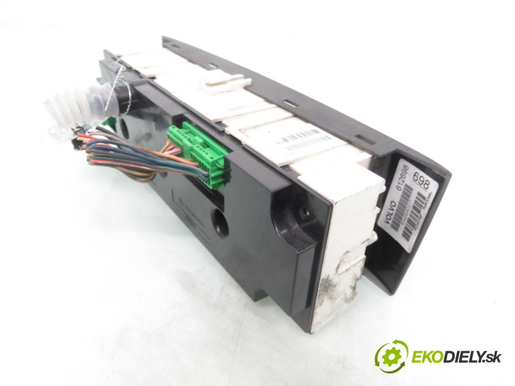 VOLVO S40 I (VS) SEDAN 2003 90,00 1.8 - B 4184 S2 1783,00 Panel kúrenia KLIMATIZACE: 612698