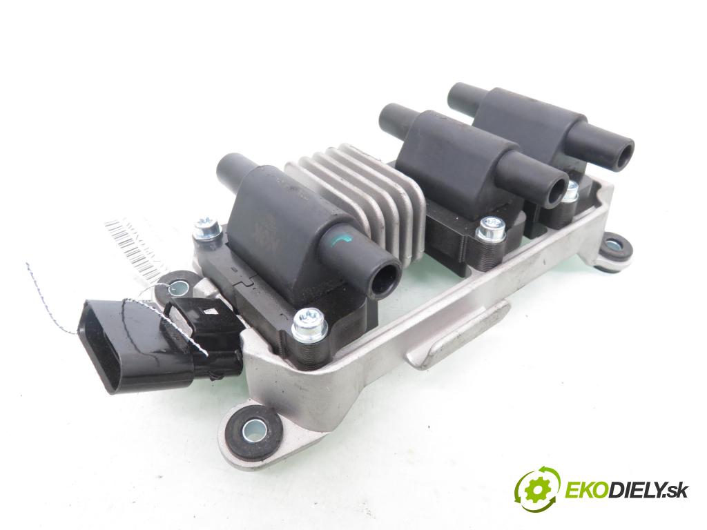 AUDI A6 Avant (4B5, C5) KOMBI 2000 142,00 2.8 - AMX 2771,00 Cievka zapaľovacia U2010