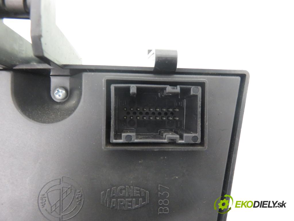 FIAT BRAVO II (198_) HB 2008 88,00 1.9 D Multijet - 192 A8.000 1910,00 Panel topení KLIMATRONIK 735442075 ; 503600040100