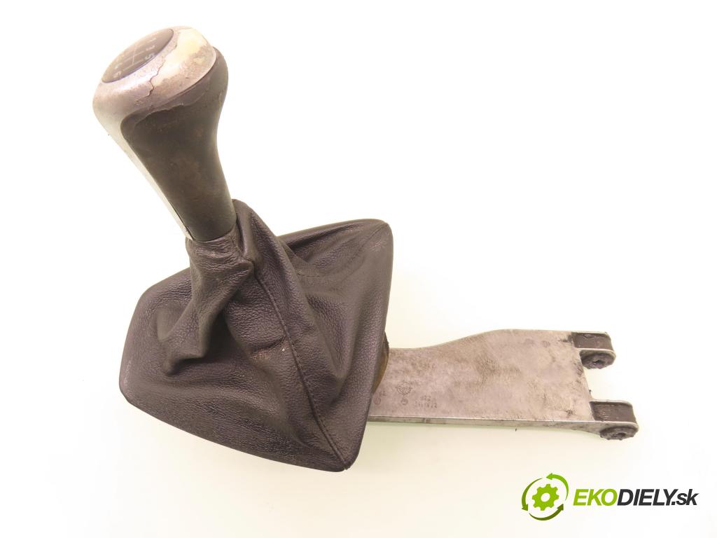 BMW 3 (E90) SEDAN 2005 95,00 318 i 129 - N46 B20 B 1995,00 ZVEDÁK: 25117532