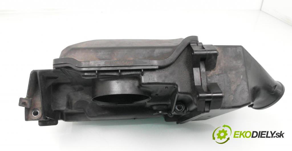 RENAULT CLIO II (BB_, CB_) HB 2002 72,00 1.4 16V (B/CB0P) - K4J 710 1390,00 obal filtra vzduchu PIE111618B ; 44605885901 ; H7700104844 (Kryt vzduchového filtru)