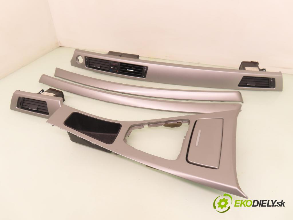 BMW 3 (E90) SEDAN 2005 95,00 318 i 129 - N46 B20 B 1995,00 lišta desky palubní