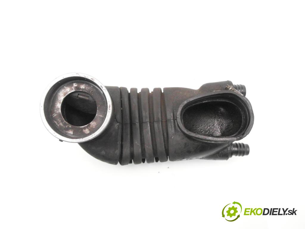 AUDI 80 (8C, B4) SEDAN 1992 85,00 2.0 E 115 - ABK 1984,00 Rúra prívodu vzduchu 037129627D