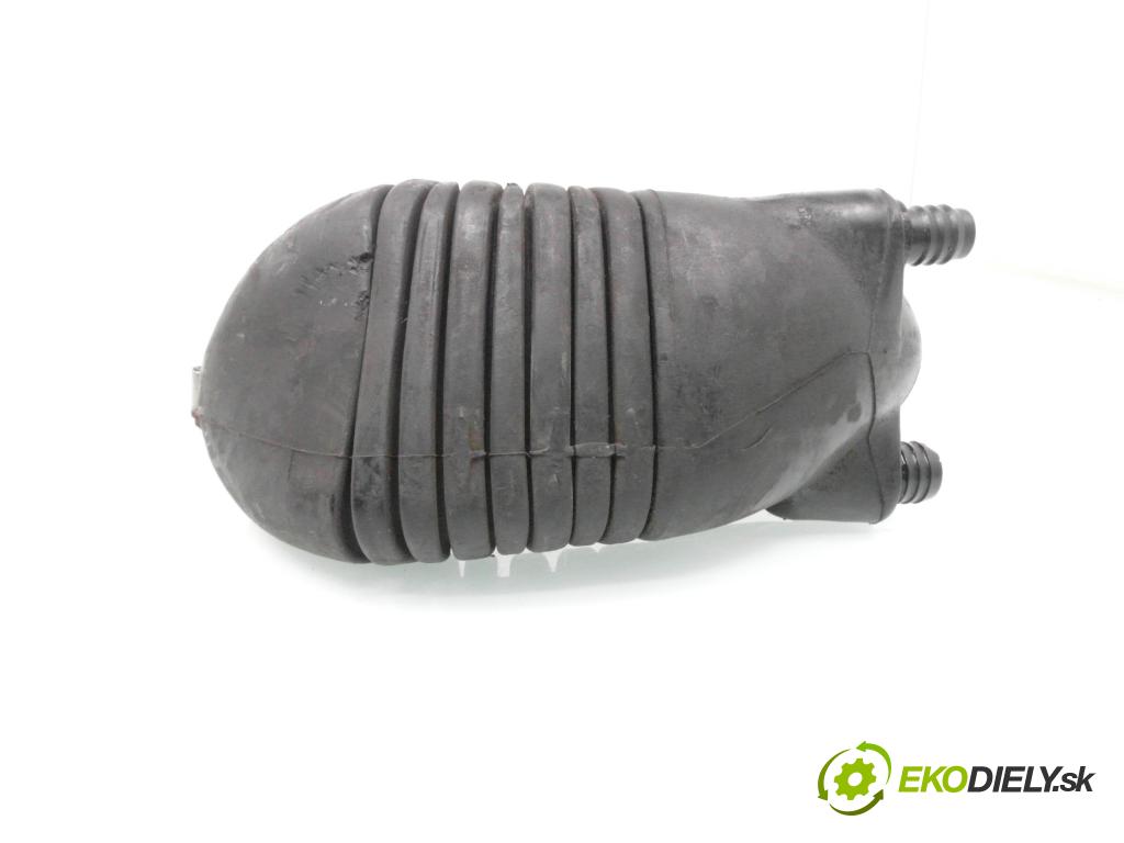 AUDI 80 (8C, B4) SEDAN 1992 85,00 2.0 E 115 - ABK 1984,00 Rúra prívodu vzduchu 037129627D