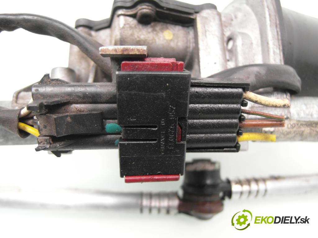 OPEL VECTRA C (Z02) SEDAN 2002 92,00 2.2 DTI 16V 125 - Y 22 DTR 2172,00 Motorček stieračov 23003922 ; 23003917 ; 09185806
