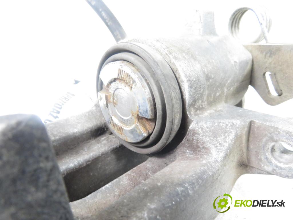 VW GOLF IV (1J1) HB 2000 81,00 1.9 TDI 110 - ASV 1896,00 Brzdič strmeň pravé zadné 