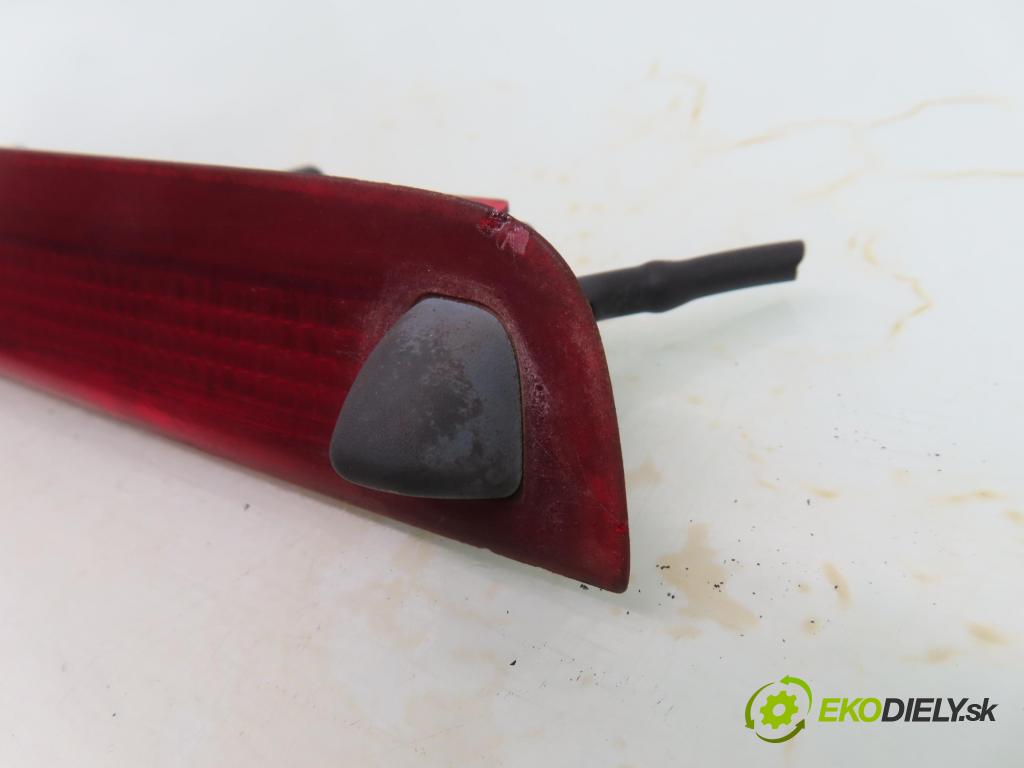 OPEL MERIVA A nadwozie wielkoprzestrzenne (MPV) (X03) MINIVAN 2007 77,00 1.6 16V 105 - Z 16 XEP 1598,00 svetlo bŕzd 13179989 ; 644160657