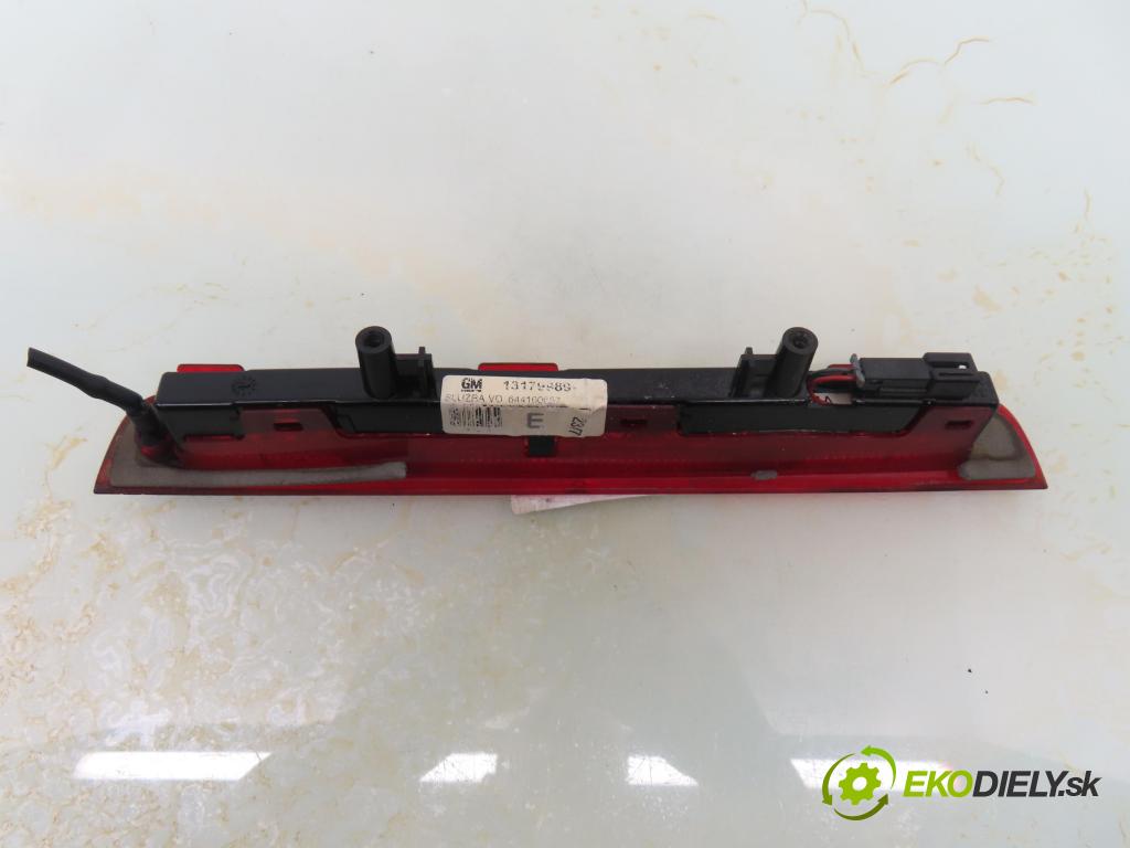 OPEL MERIVA A nadwozie wielkoprzestrzenne (MPV) (X03) MINIVAN 2007 77,00 1.6 16V 105 - Z 16 XEP 1598,00 svetlo bŕzd 13179989 ; 644160657