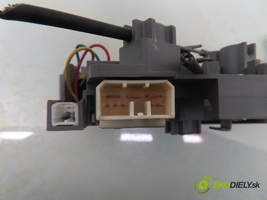 MAZDA MPV I (LV) MINIVAN 1998 85,00 2.5 TD - WL-T 2500,00 Panel kúrenia