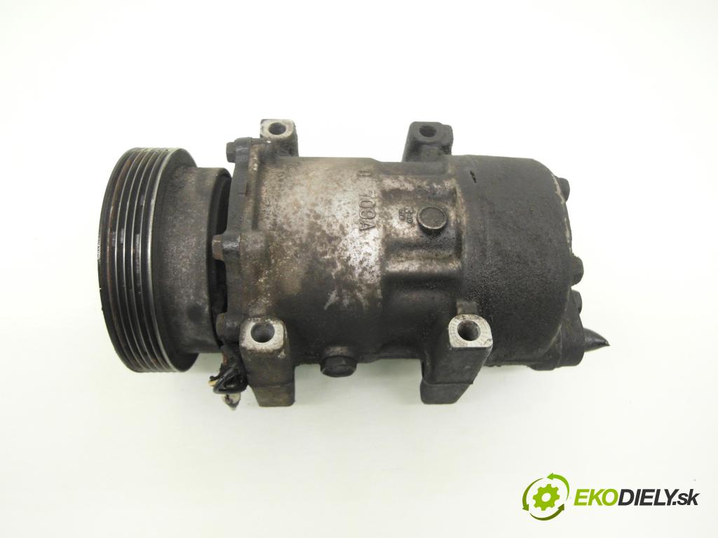 RENAULT LAGUNA I (B56_, 556_) LIFTBACK 1996 79,00 1.6 16V (B568, B561) - K4M 720 1598,00 KOMPRESOR: klimatizácie 7700111036 ; 5748012834 (Kompresor klimatizácie)