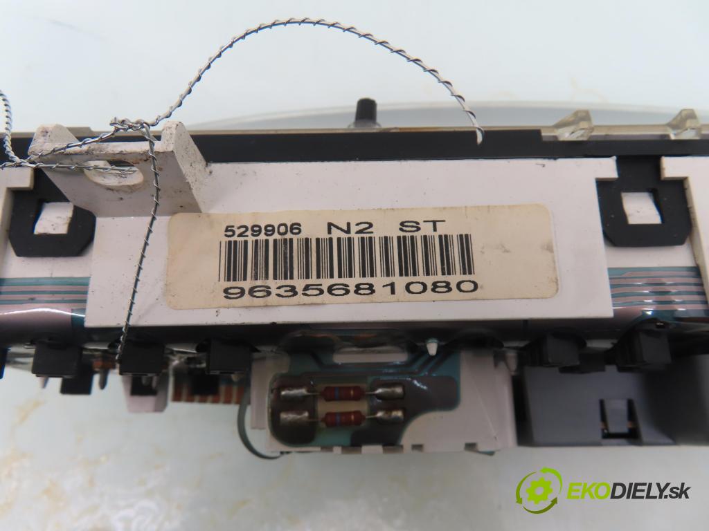 CITROEN BERLINGO / BERLINGO FIRST nadwozie wielkoprzestrzenne (MPV) KOMBI 1999 66,00 1.8 8V 90 - LFX 1761,00 Prístrojovka elektrický 9635681080