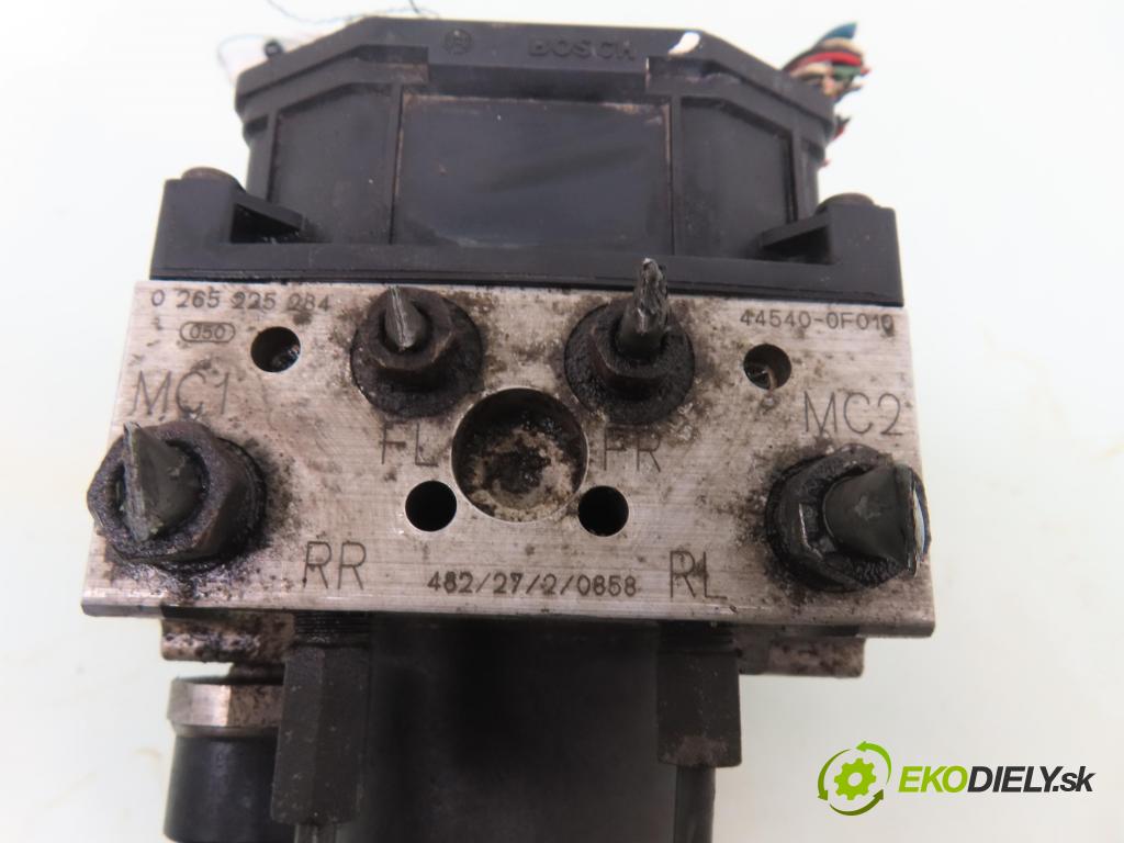 TOYOTA COROLLA Verso (_E12_) MINIVAN 2004 99,00 1.8 VVT-i 135 (ZZE122_) - 1ZZ-FE 1794,00 Pumpa ABS 0265225284 ; 0265950130 ; 895410F010 (Pumpa ABS)