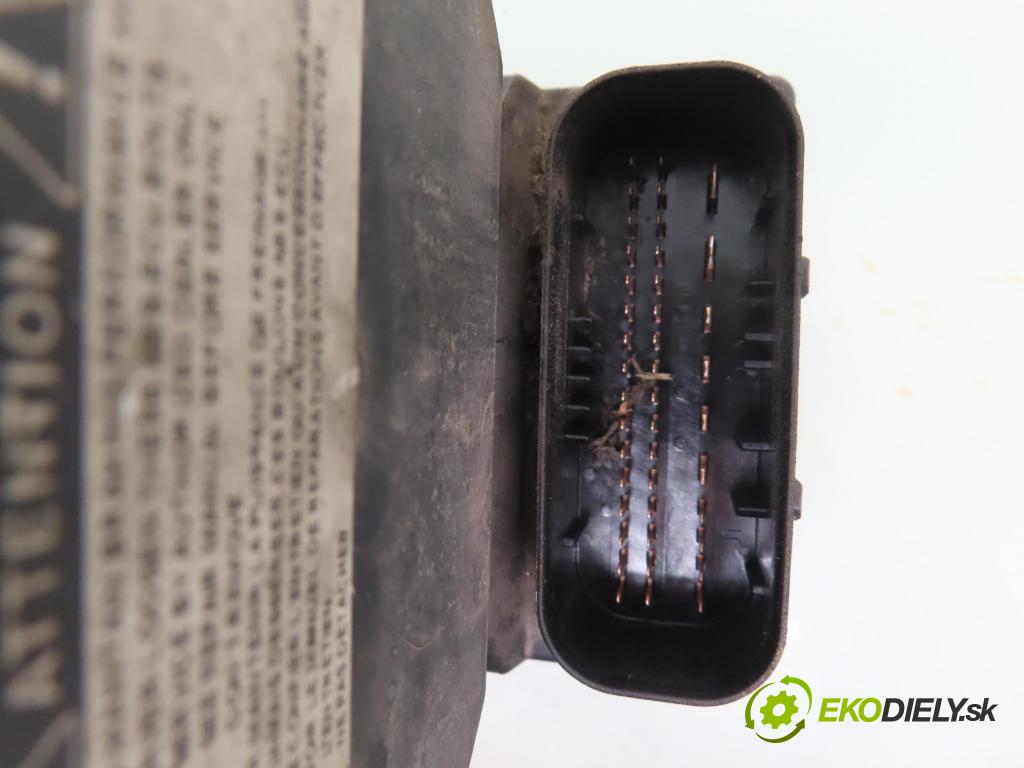 TOYOTA COROLLA Verso (_E12_) MINIVAN 2004 99,00 1.8 VVT-i 135 (ZZE122_) - 1ZZ-FE 1794,00 Pumpa ABS 0265225284 ; 0265950130 ; 895410F010 (Pumpa ABS)