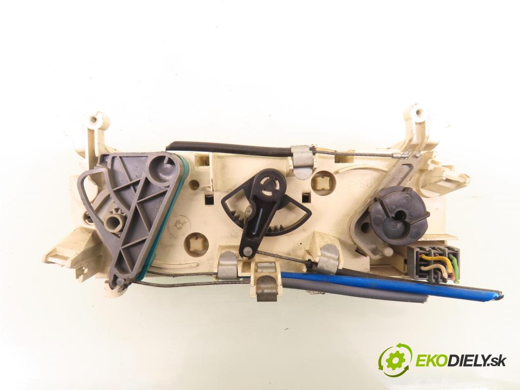 CITROEN BERLINGO / BERLINGO FIRST nadwozie wielkoprzestrzenne (MPV) KOMBI 1999 66,00 1.8 8V 90 - LFX 1761,00 Panel topení 654986J