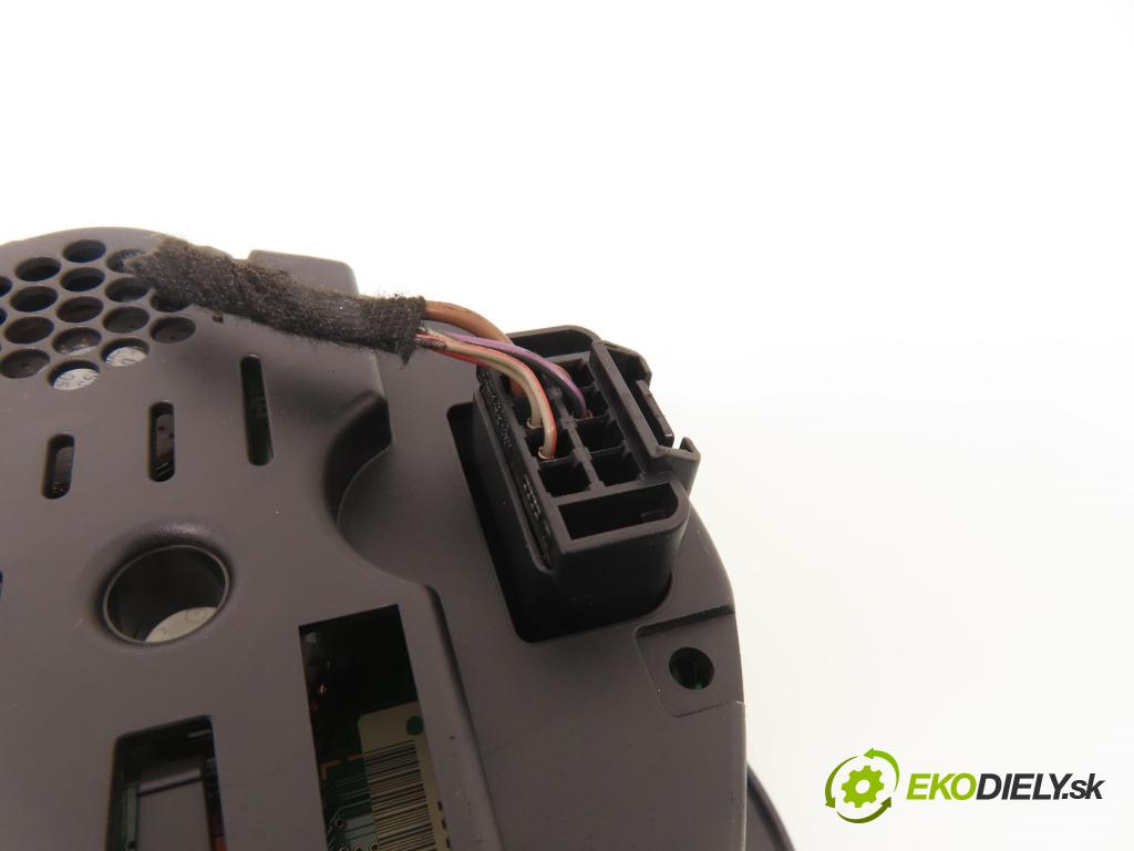 SEAT IBIZA III (6L1) HB 2008 59,00 1.4 TDI - BNV 1422,00 prístrojovka elektrický 6L0920803A