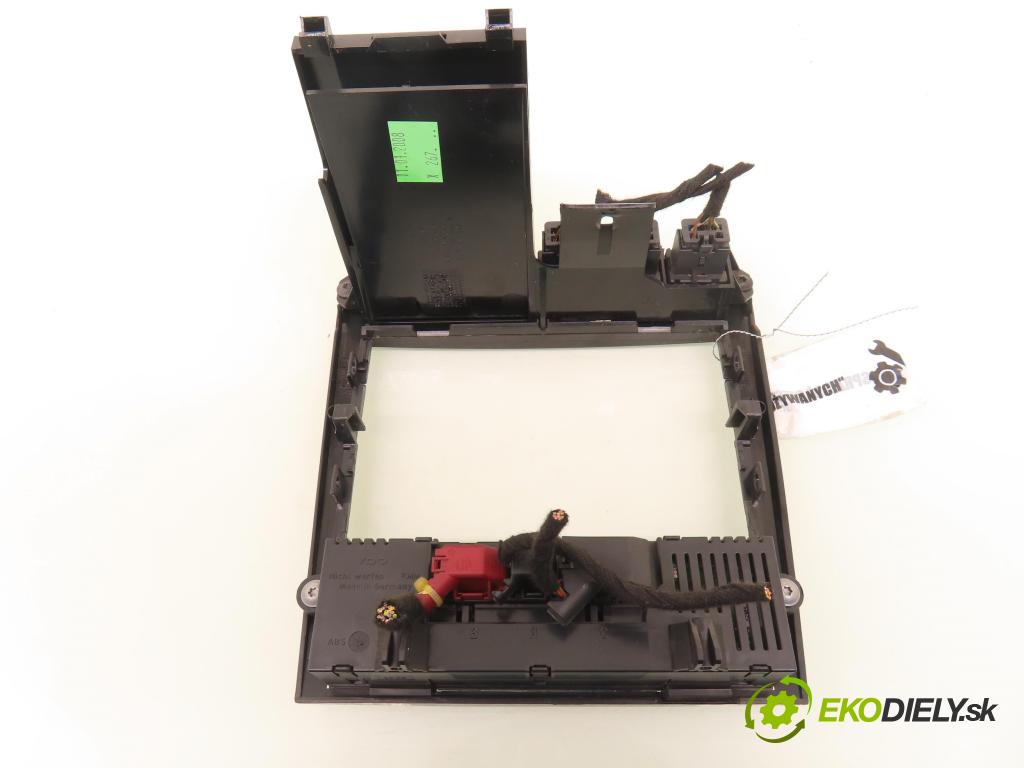 SEAT IBIZA III (6L1) HB 2008 59,00 1.4 TDI - BNV 1422,00 Panel topení KLIMATRONIK 6L0820043E ; 6L1858815