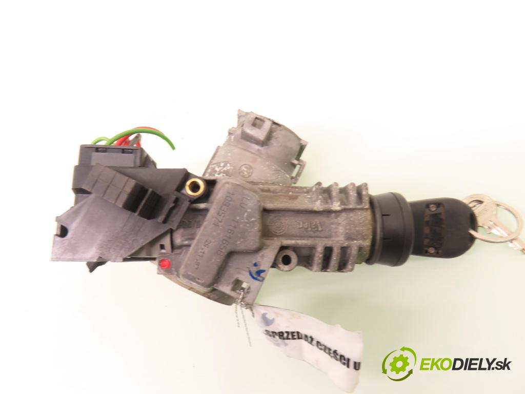 BMW 5 (E39) SEDAN 1997 110,00 520 i 150 - M52 B20 (206S3) 1991,00 spínačka 1161656 ; 1093571 (Spínací skříňka)