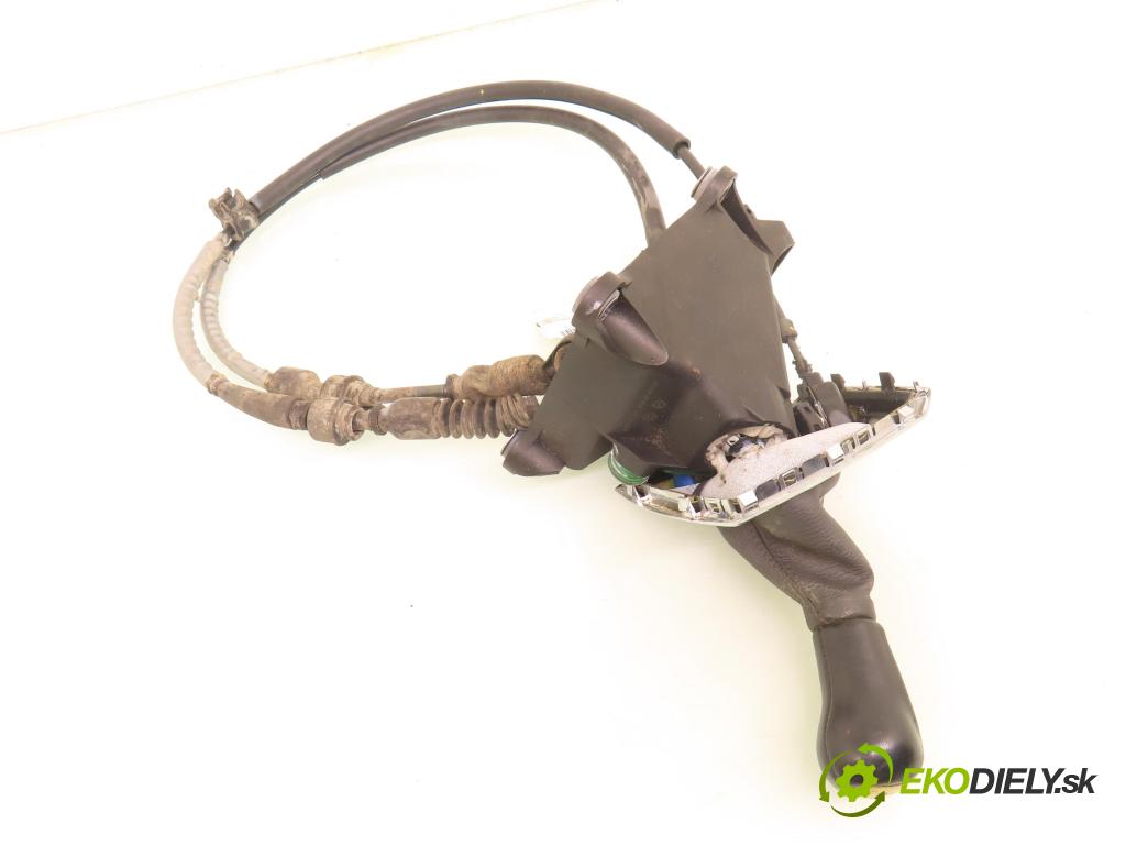 TOYOTA COROLLA Verso (_E12_) MINIVAN 2004 99,00 1.8 VVT-i 135 (ZZE122_) - 1ZZ-FE 1794,00 ZVEDÁK: 335300F010 ; 112101680