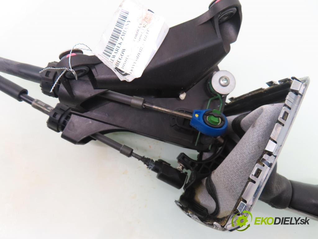 TOYOTA COROLLA Verso (_E12_) MINIVAN 2004 99,00 1.8 VVT-i 135 (ZZE122_) - 1ZZ-FE 1794,00 ZVEDÁK: 335300F010 ; 112101680