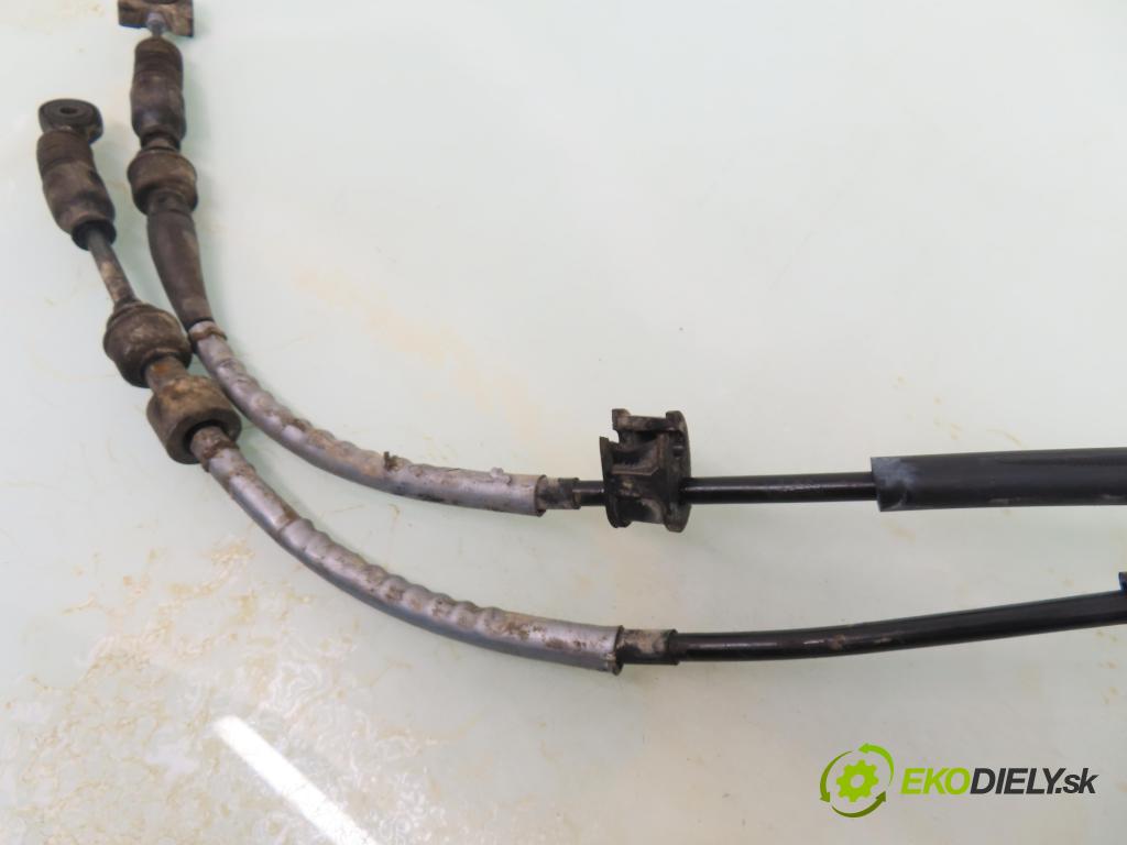 TOYOTA COROLLA Verso (_E12_) MINIVAN 2004 99,00 1.8 VVT-i 135 (ZZE122_) - 1ZZ-FE 1794,00 ZVEDÁK: 335300F010 ; 112101680